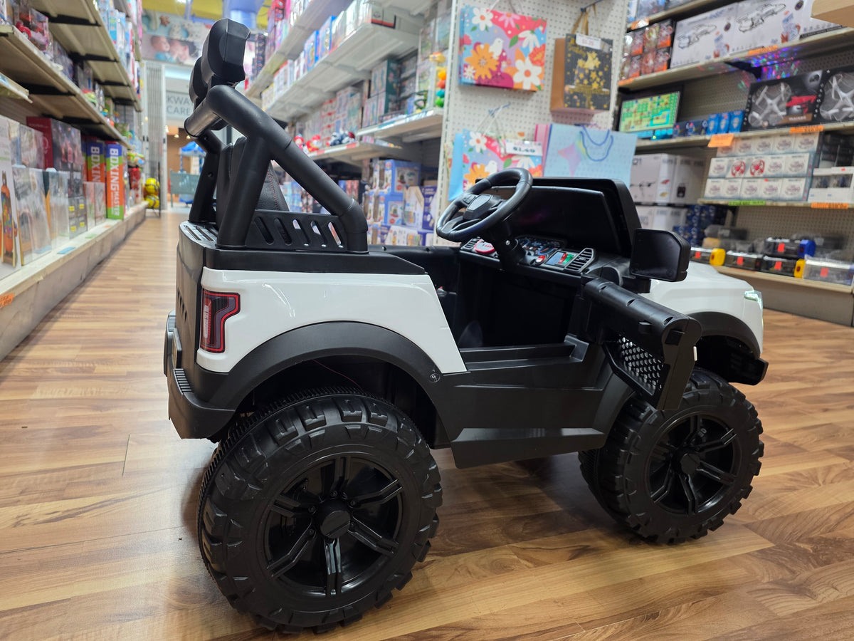 Toyota Style Ride On White * Age 2 to 7