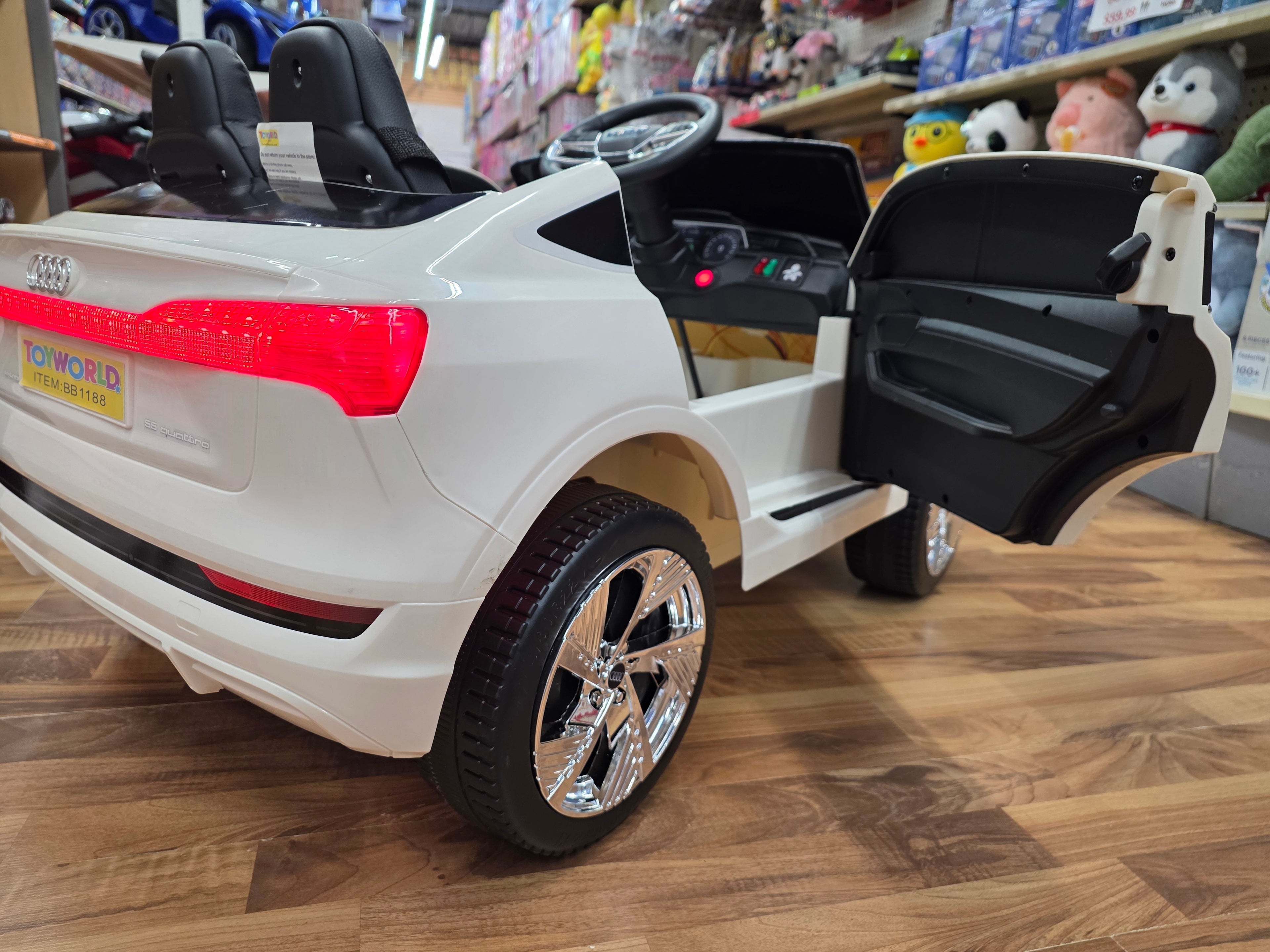 Audi RS E-Tron Ride On * Age 2-7