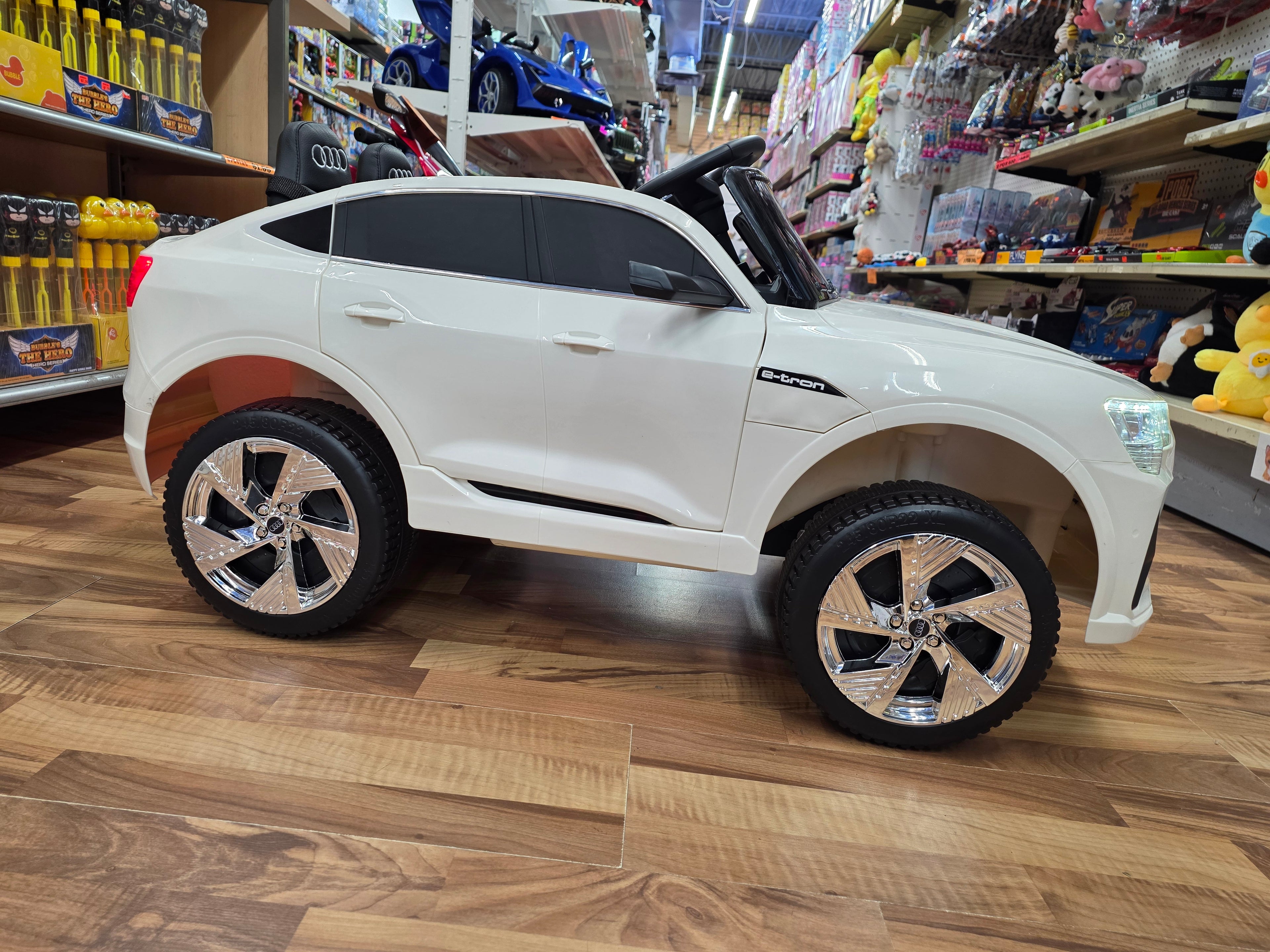 Audi RS E-Tron Ride On * Age 2-7