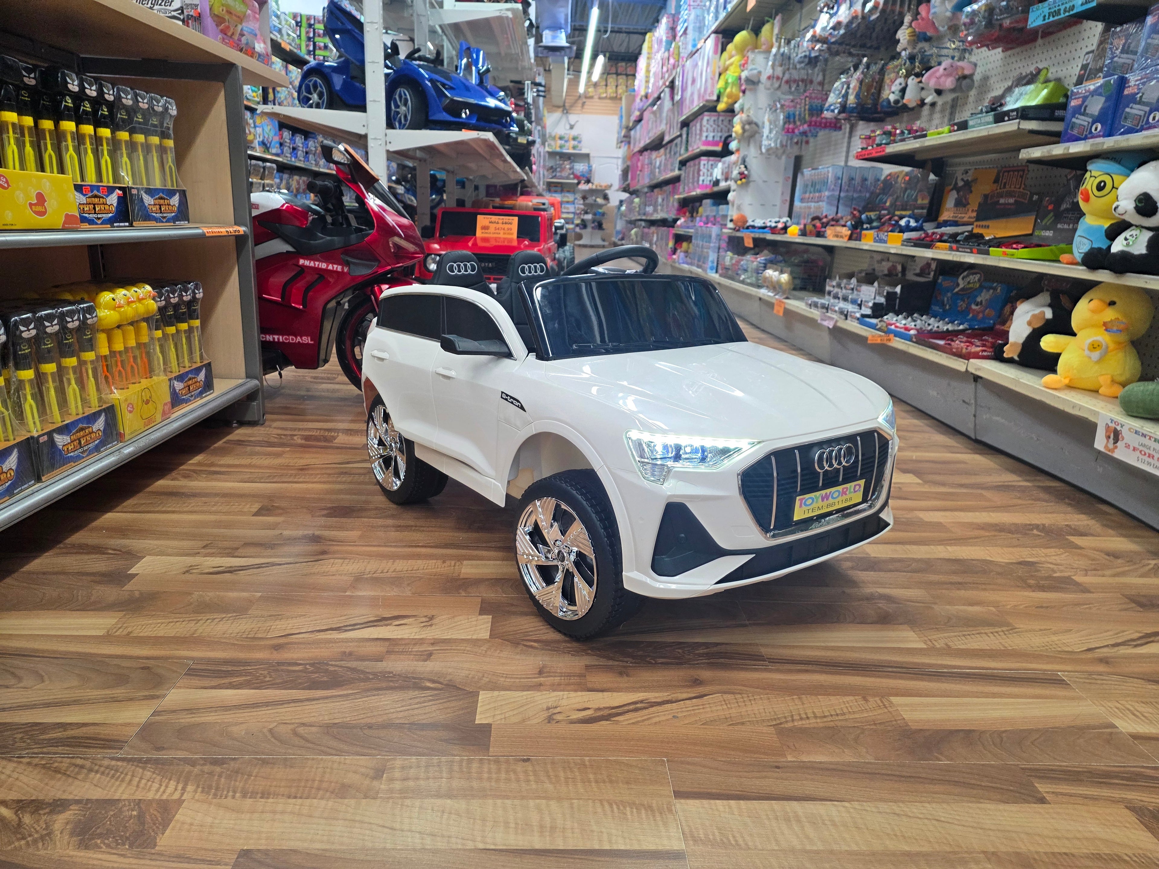 Audi RS E-Tron Ride On * Age 2-7