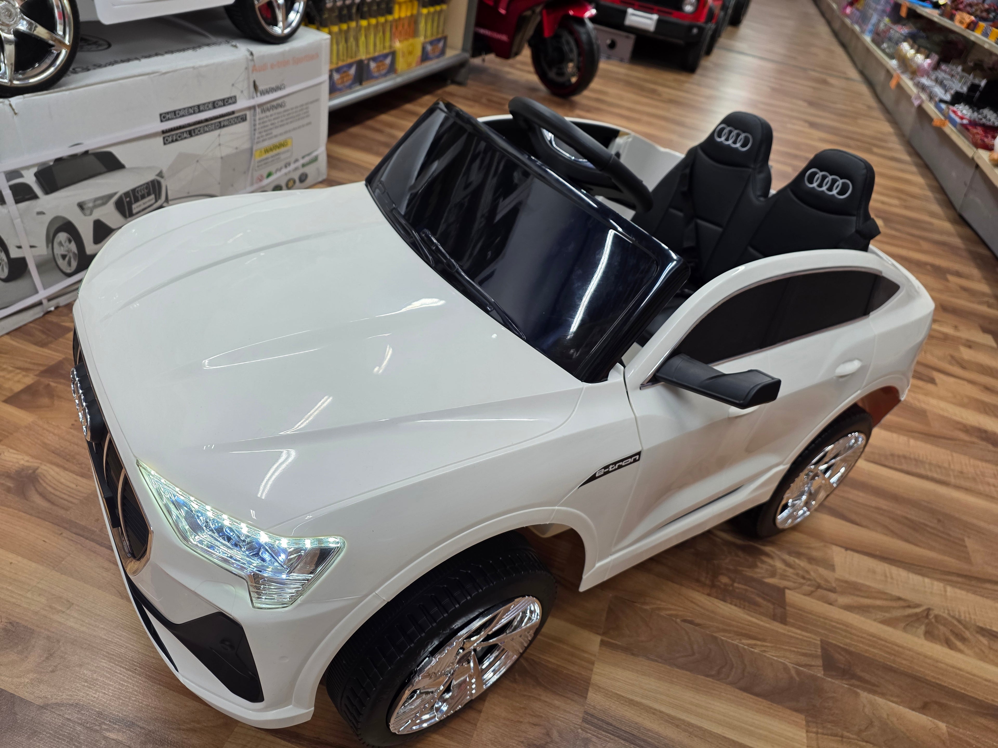 Audi RS E-Tron Ride On * Age 2-7